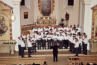 MGV Concordia beim Konzert in der katholischen Pfarrkirche Sankt Peter und Paul in Edesheim